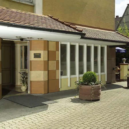 酒店 Loewen-seckenheim 3*