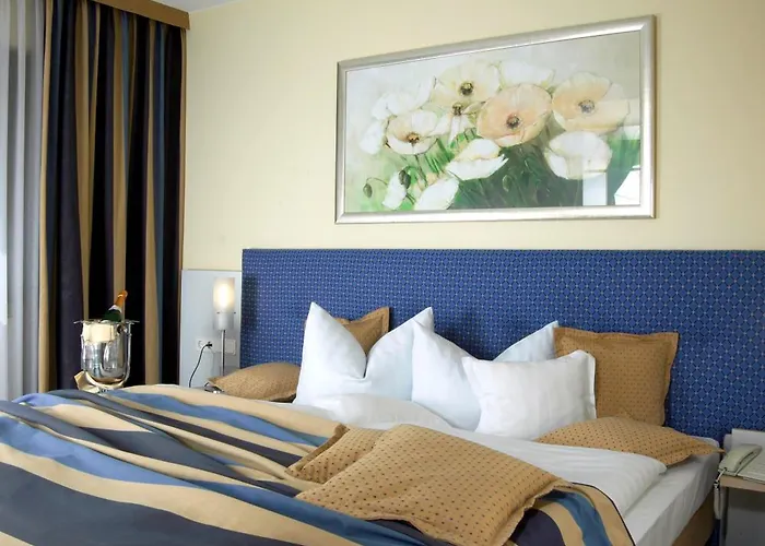 Loewen-seckenheim Отель