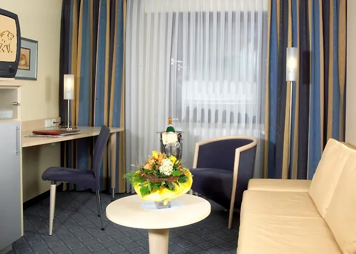 Отель Loewen-seckenheim